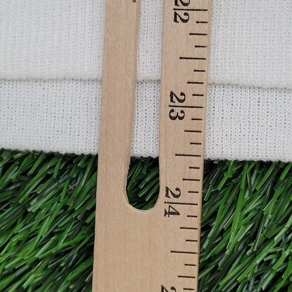 Vintage Daffy-Duck Sweatshirt Womens Large 23x23 Christmas - Picture 6 of 14